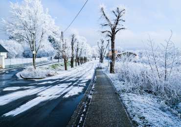 Famous Places for Skiing in Kashmir
